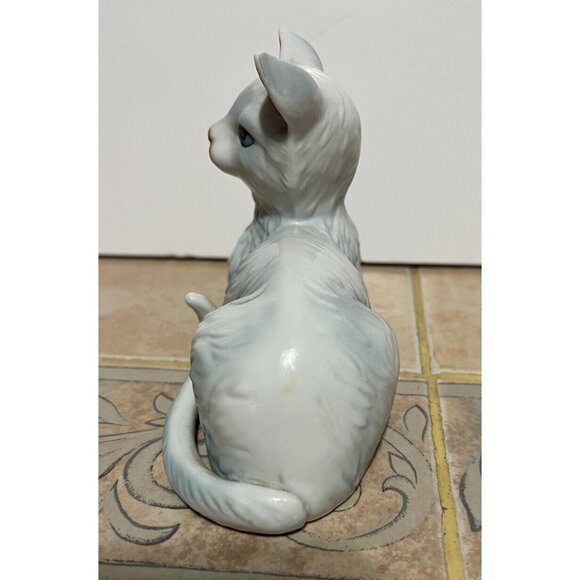 Vintage Kalk White Cermaic/Porcelain Persian Kitten Cat Figurine Statue Germany - Picture 5 of 7
